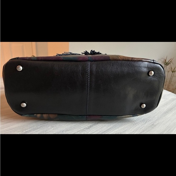 Patricia Nash Drawstring Shoulder Handbag (Peruvian Painting) Pattern - Picture 12 of 14